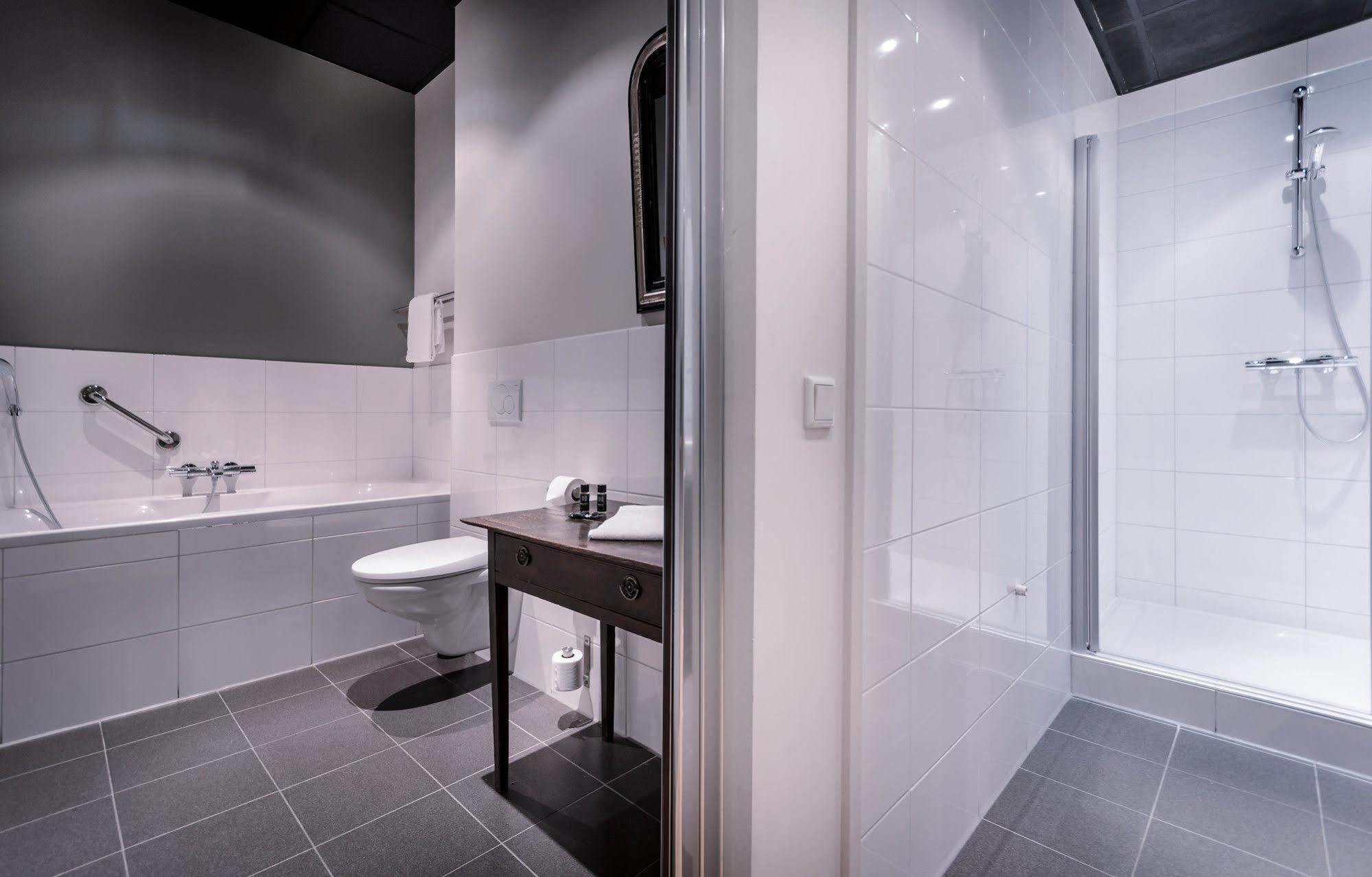 Boutique Lumiere 3*