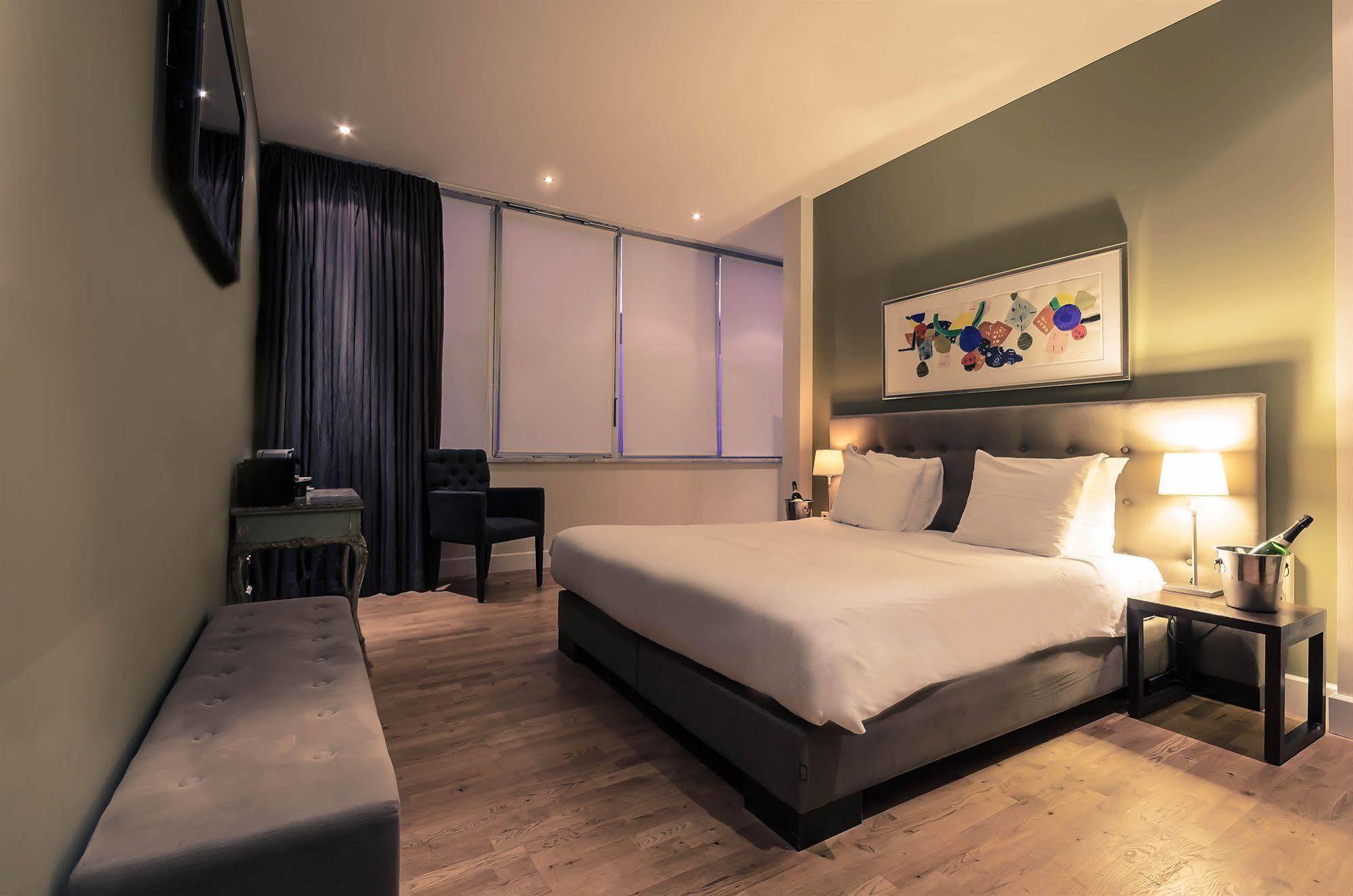 Boutique Lumiere Hotel 3*